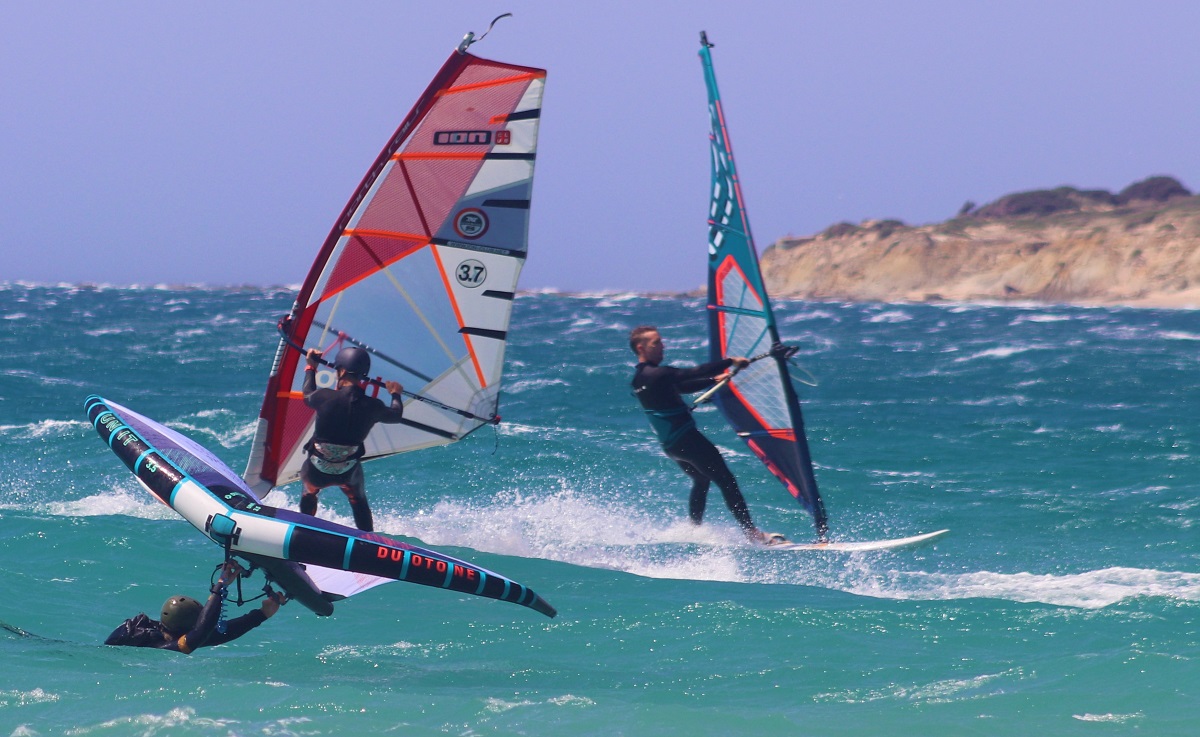 Images wing foil 3.5 with strong levante wind in Tarifa